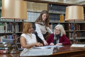 Visit the Balcony Volunteer Genealogists at the DAR Library
